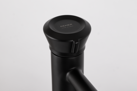 Смеситель для раковины Remer Element ET12NO, черный матовый